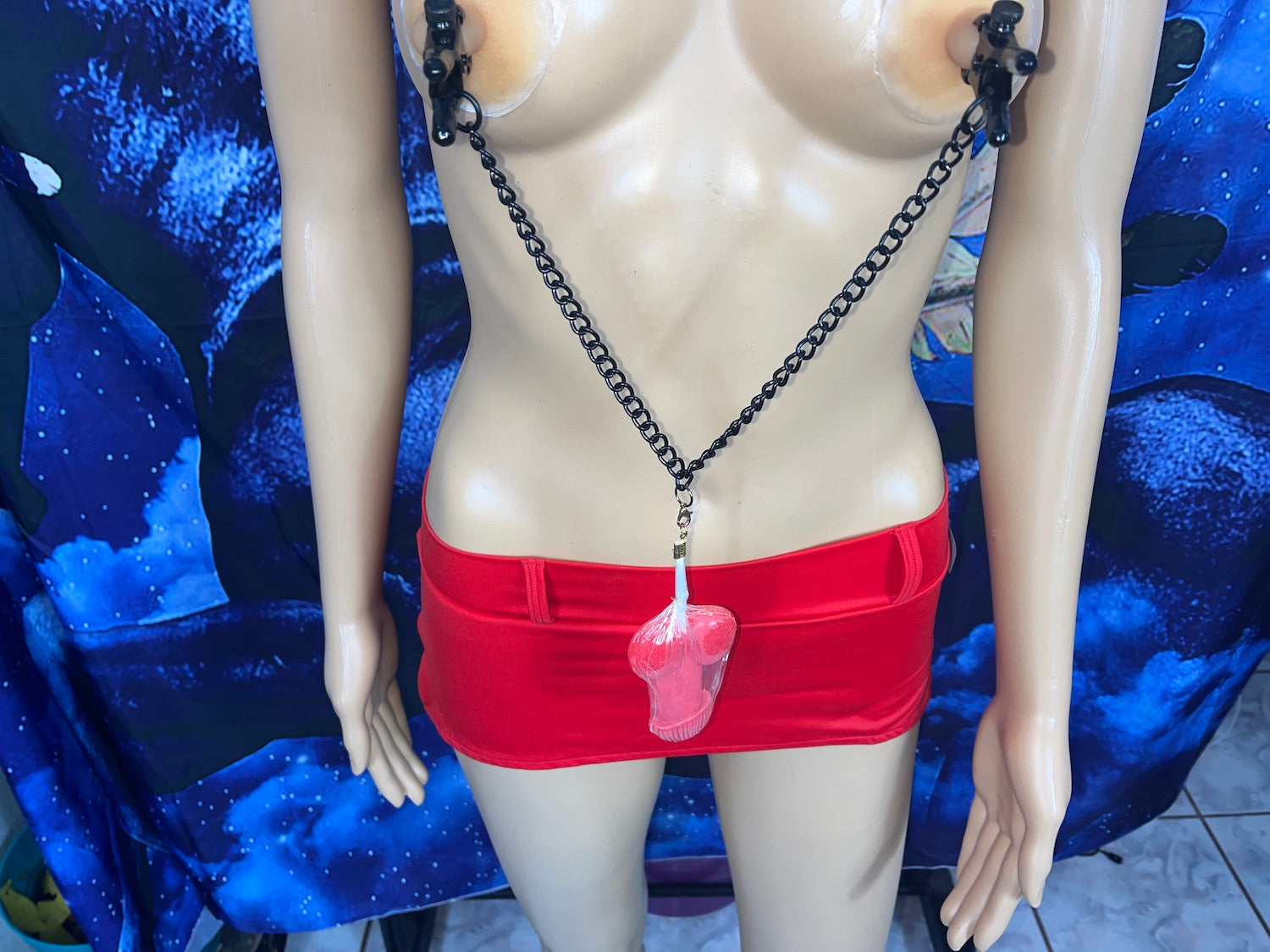 Bullnose Adjustable Nipple Clamps with a Strawberry Daiquiri Cock Sucker