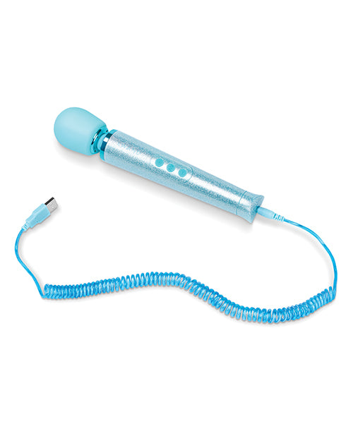 Le Wand Petite All That Glimmers Limited Edition Set in Blue or Pink
