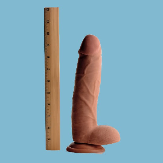 Hugo Latin SkinTech Realistic 9 Inch Dildo