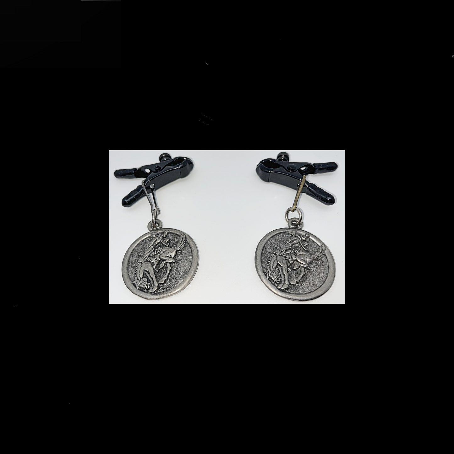 Rodeo Bucker Bullnose Nipple Clamps