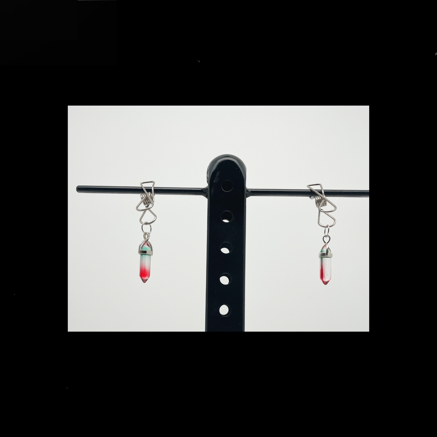 Green, Red, and Clear Pendant Body Clamps Medium Pressure
